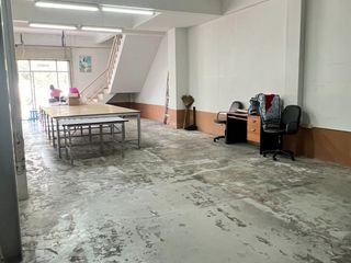 For sale hotel in Phra Samut Chedi, Samut Prakan