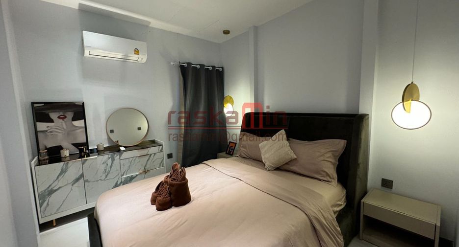 For sale 5 ベッドルーム villa in Bang Lamung, Chonburi