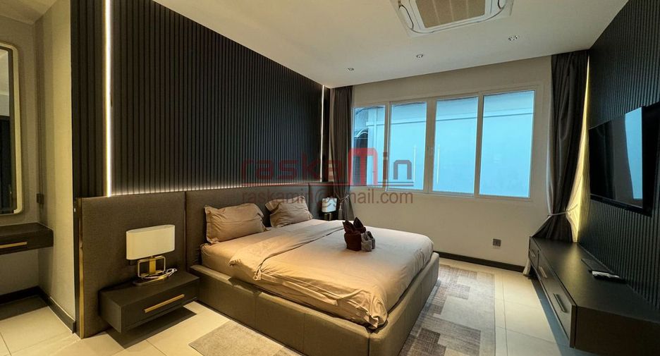 For sale 5 ベッドルーム villa in Bang Lamung, Chonburi