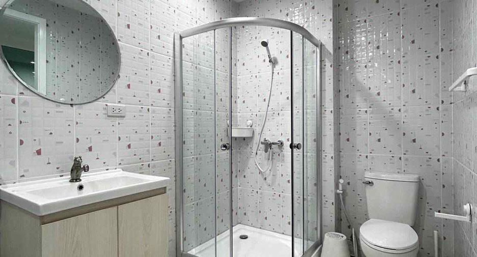 Wohnung zur Miete und zum Kauf mit 2 Zimmer in Pathum Wan, Bangkok