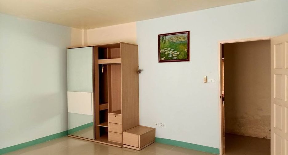 For sale 3 bedrooms retail Space in Mueang Phuket, Phuket