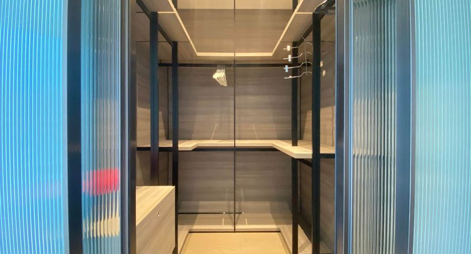 For rent 1 Beds condo in Pathum Wan, Bangkok