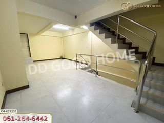 À vendre 4 chambres local commercial à Krathum Baen, Samut Sakhon