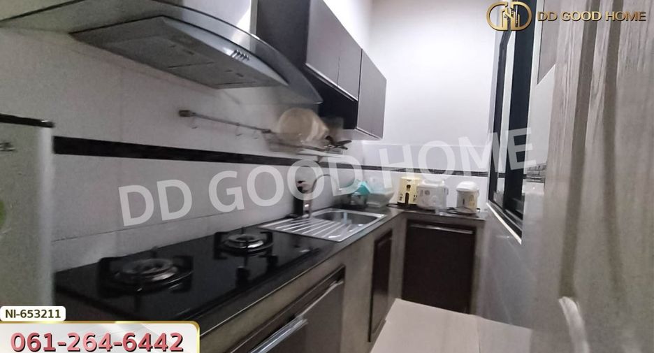 For sale 2 bedrooms townhouse in Si Maha Phot, Prachin Buri