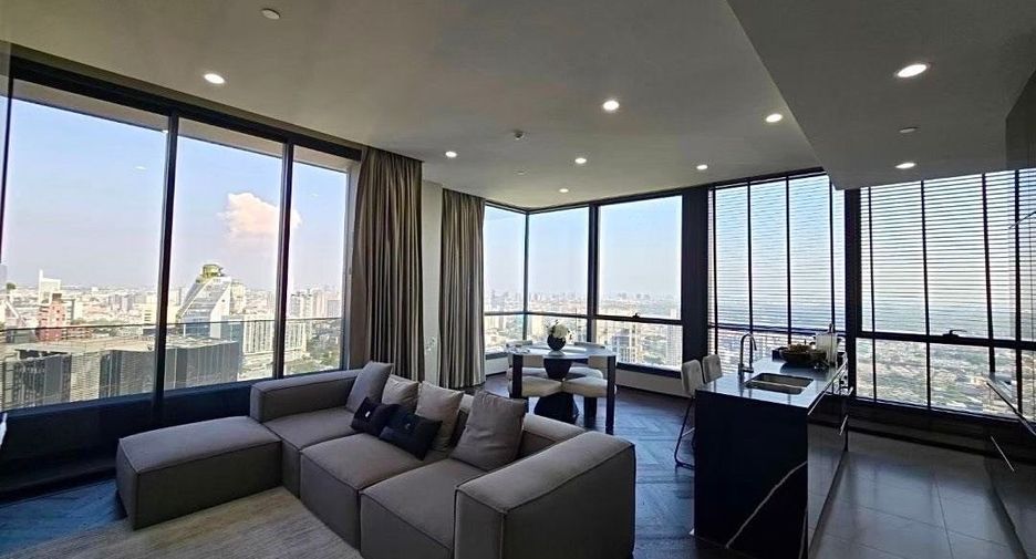 For rent 3 bed condo in Khlong Toei, Bangkok