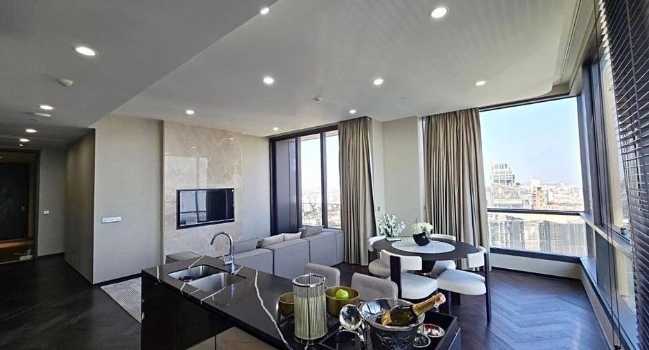 For rent 3 bed condo in Khlong Toei, Bangkok