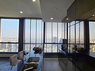 Wohnung zur Miete mit 3 Zimmer in Khlong Toei, Bangkok