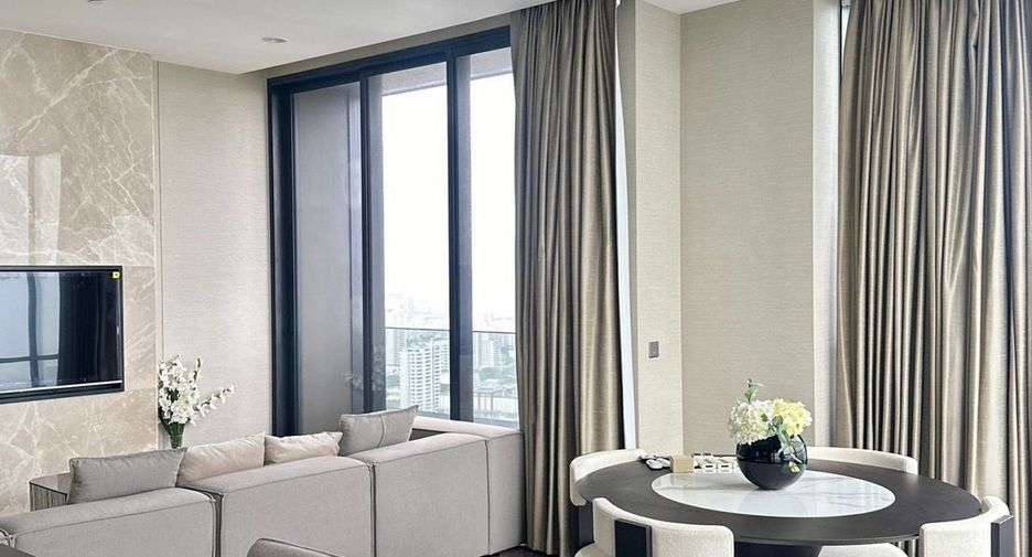 For rent 3 bed condo in Khlong Toei, Bangkok