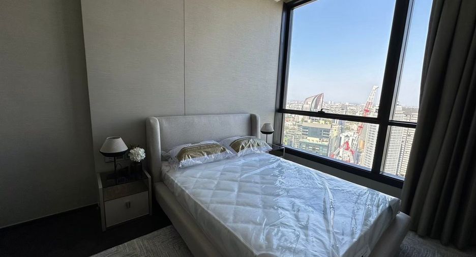 For rent 3 bed condo in Khlong Toei, Bangkok
