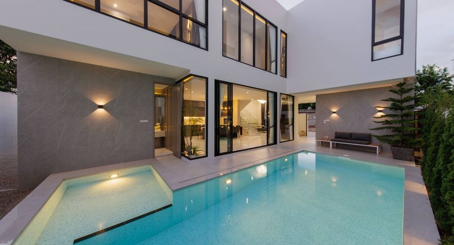 À louer et à vendre 4 chambres villa à Mueang Chiang Mai, Chiang Mai