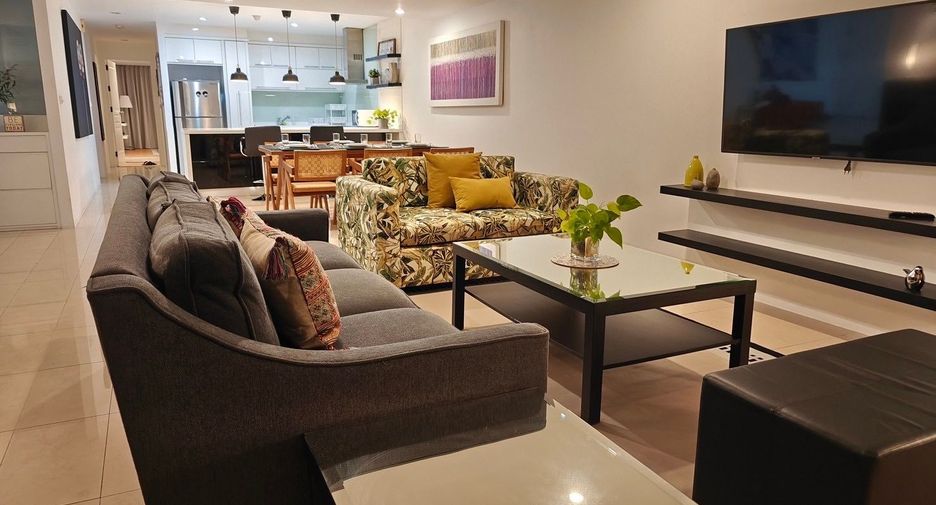 For rent 3 bedrooms condo in Watthana, Bangkok