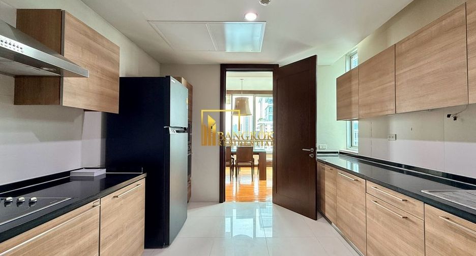 À louer 3 chambres appartement à Watthana, Bangkok
