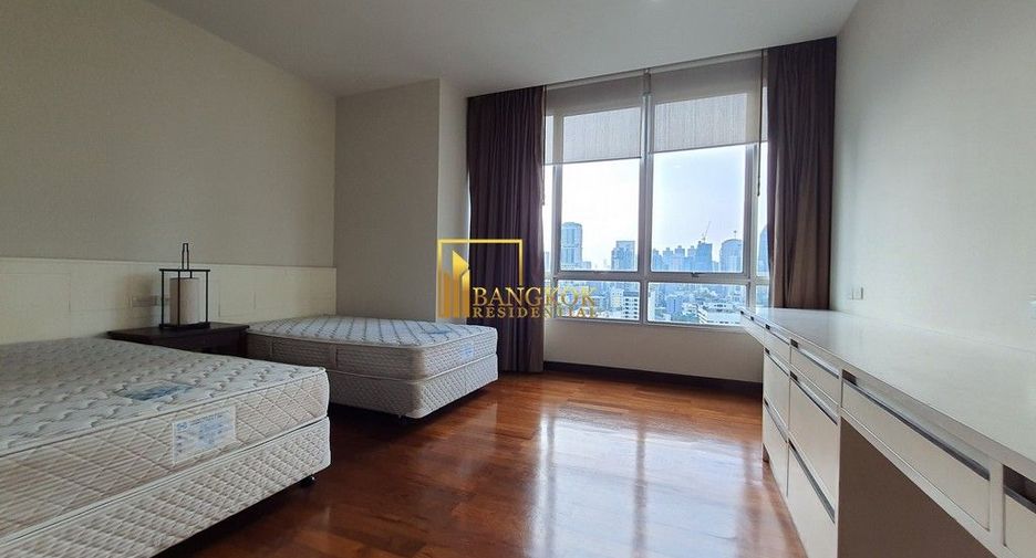 Apartamento en alquiler de 3 habitaciones en Watthana, Bangkok