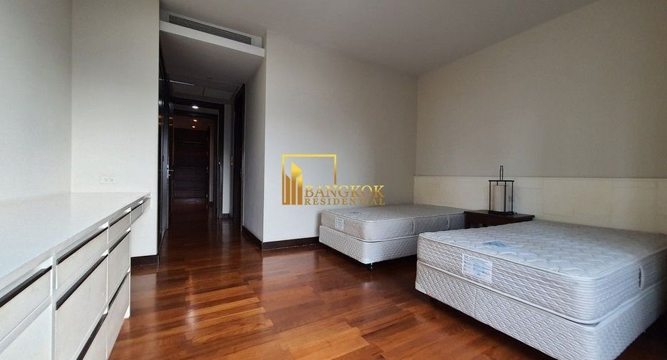 Apartamento en alquiler de 3 habitaciones en Watthana, Bangkok