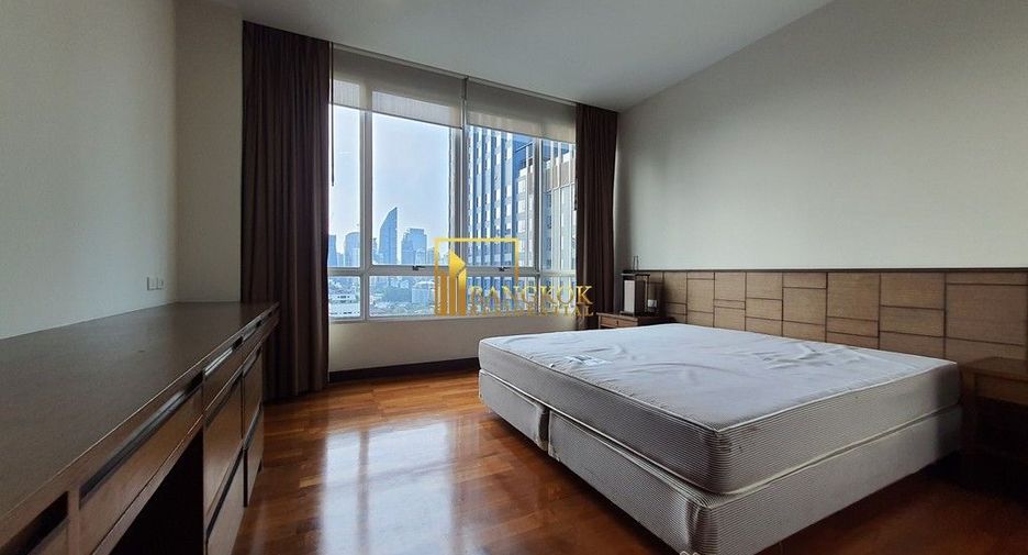 Apartamento en alquiler de 3 habitaciones en Watthana, Bangkok