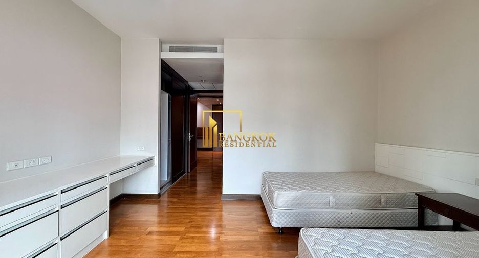 À louer 3 chambres appartement à Watthana, Bangkok