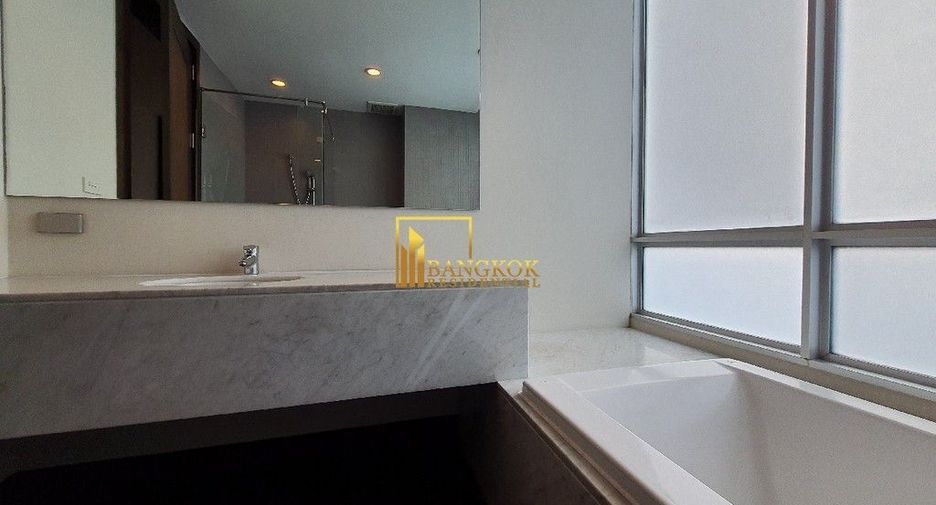 Apartamento en alquiler de 3 habitaciones en Watthana, Bangkok