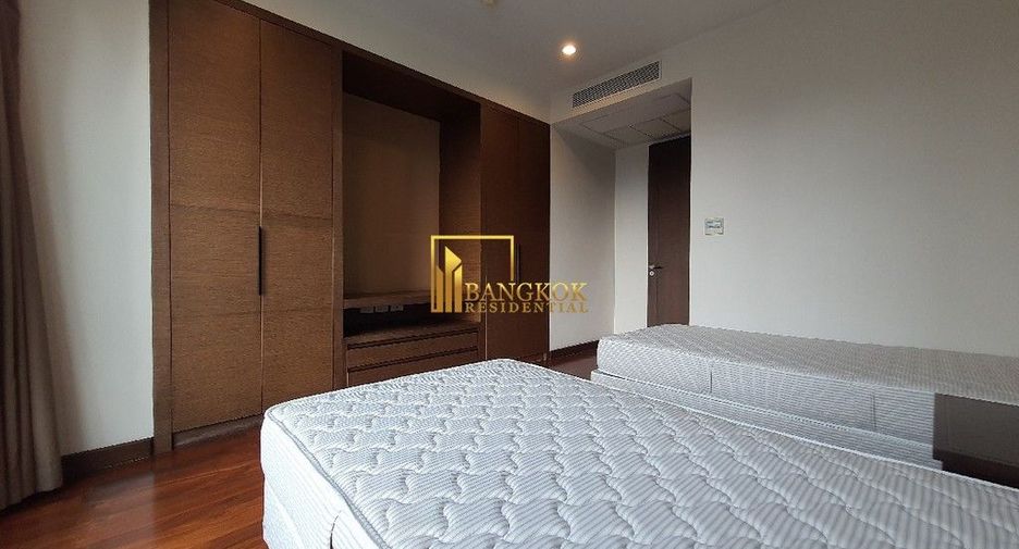 Apartamento en alquiler de 3 habitaciones en Watthana, Bangkok