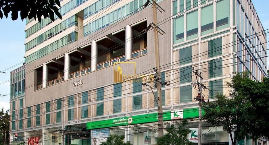 Apartamento en alquiler de 3 habitaciones en Watthana, Bangkok