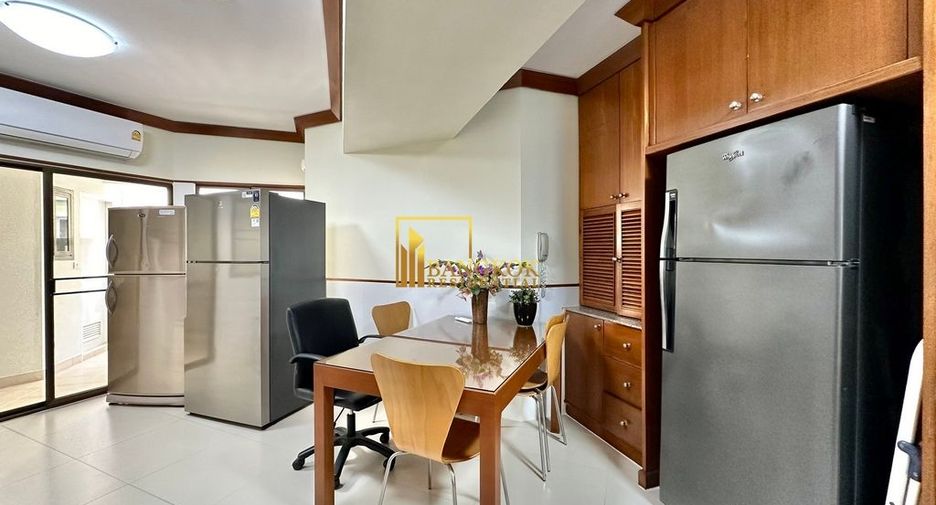 For rent 3 bedrooms apartment in Khlong Toei, Bangkok