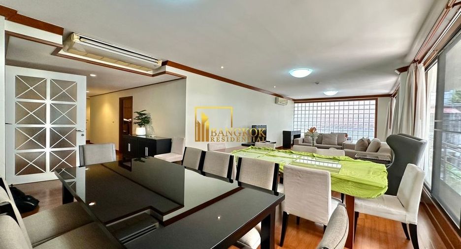 For rent 3 bedrooms apartment in Khlong Toei, Bangkok