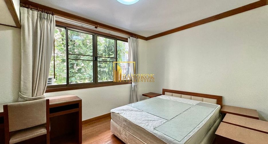 For rent 3 bedrooms apartment in Khlong Toei, Bangkok