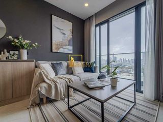 For rent 2 bedrooms condo in Pathum Wan, Bangkok