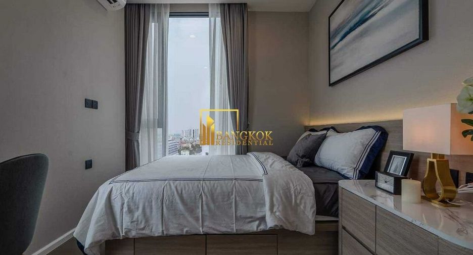 For rent 2 bedrooms condo in Pathum Wan, Bangkok