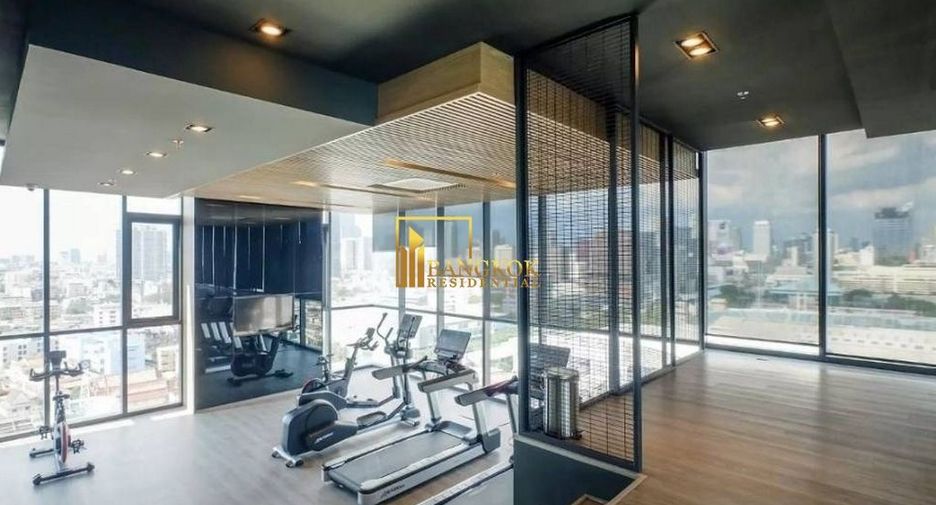For rent 2 bedrooms condo in Pathum Wan, Bangkok