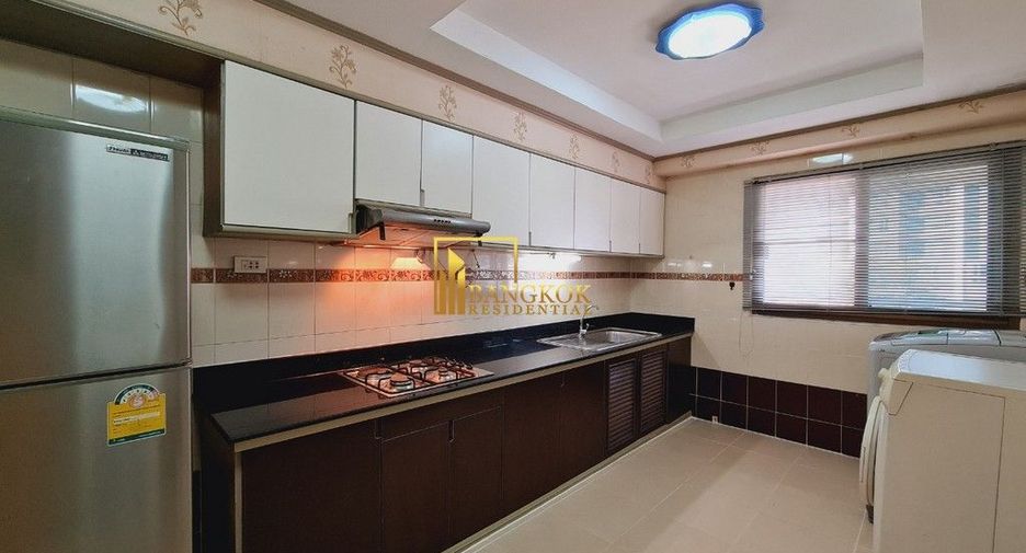 Apartment zur Miete mit 3 Zimmer in Watthana, Bangkok