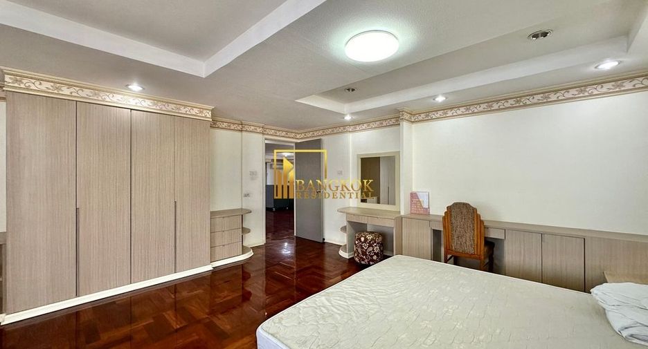 Apartment zur Miete mit 3 Zimmer in Watthana, Bangkok