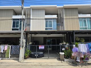 For sale 4 Beds townhouse in Phutthamonthon, Nakhon Pathom