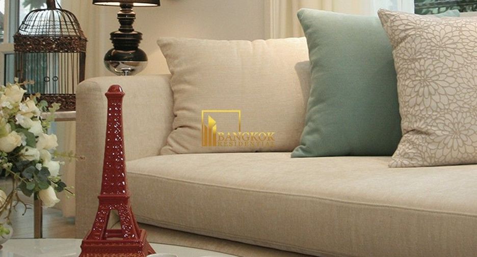 For rent 2 bedrooms apartment in Khlong Toei, Bangkok