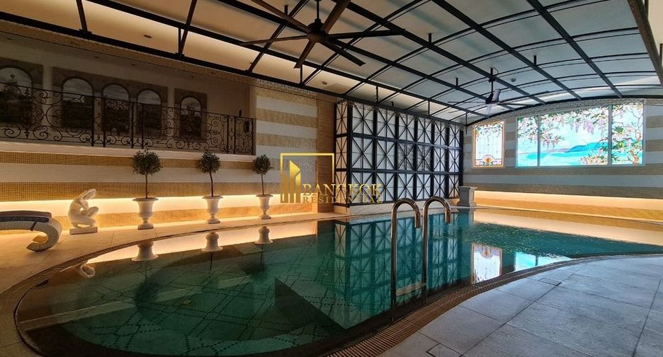 For rent 2 bedrooms apartment in Khlong Toei, Bangkok