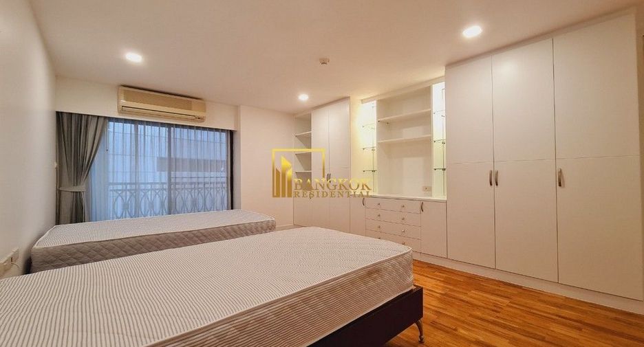 À louer 3 chambres appartement à Khlong Toei, Bangkok