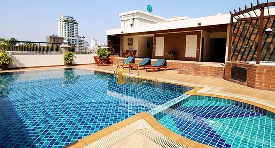 À louer 3 chambres appartement à Khlong Toei, Bangkok