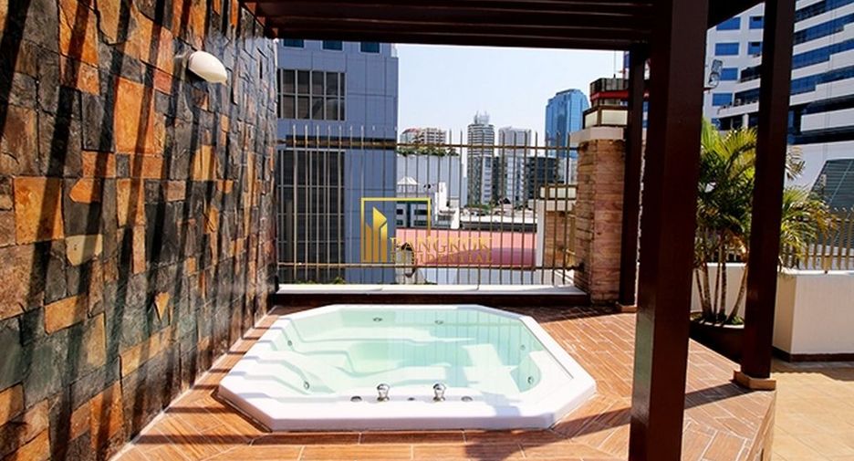 À louer 3 chambres appartement à Khlong Toei, Bangkok