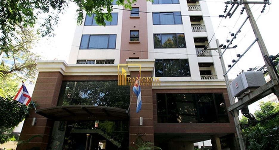 À louer 3 chambres appartement à Khlong Toei, Bangkok