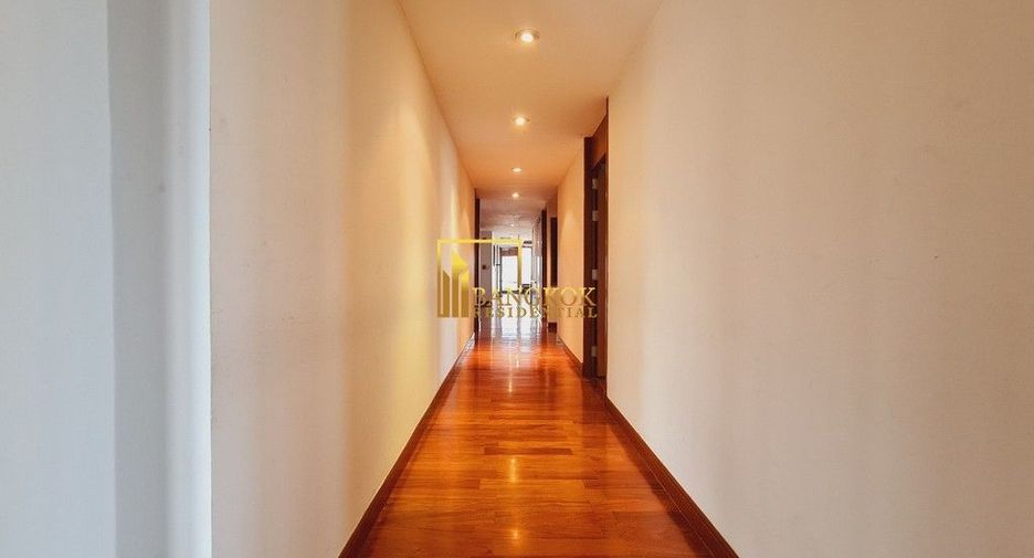For rent 5 bedrooms apartment in Khlong Toei, Bangkok