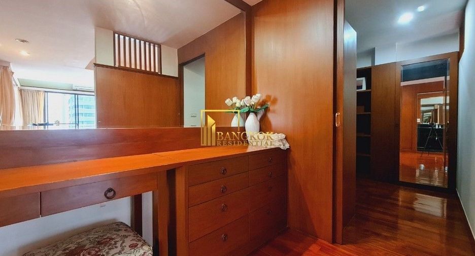 For rent 5 bedrooms apartment in Khlong Toei, Bangkok
