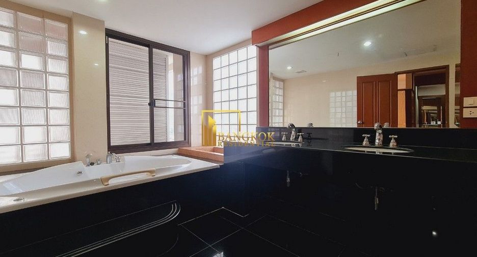 For rent 5 bedrooms apartment in Khlong Toei, Bangkok