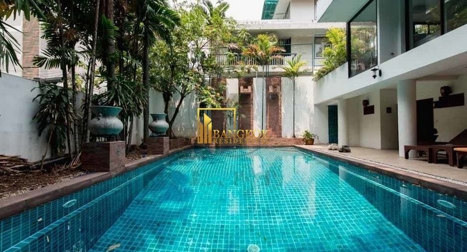 For rent 5 bedrooms apartment in Khlong Toei, Bangkok