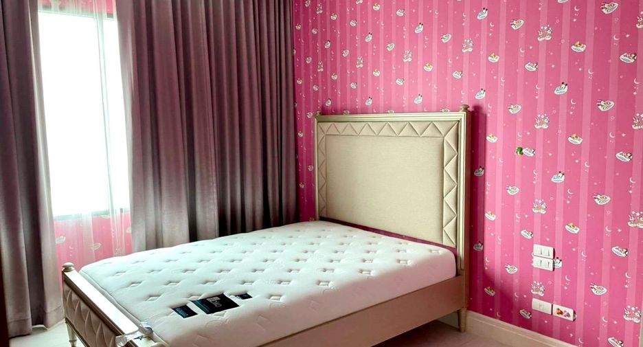 Аренда и продажа 3 спальни кондо в Кхлонг Тоеи, Бангкок