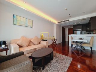 Apartamento con servicios en alquiler de 1 habitaciones en Khlong Toei, Bangkok