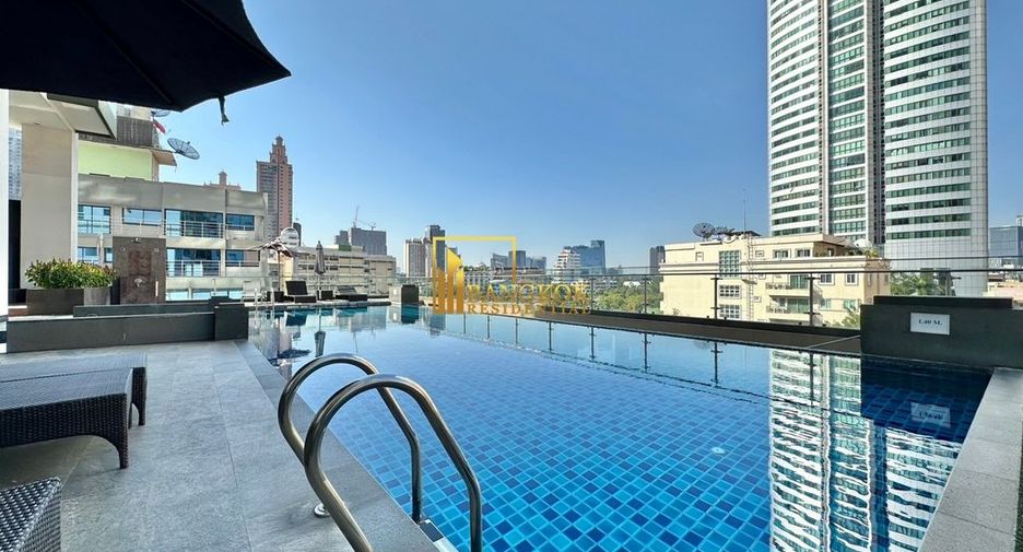 Apartamento con servicios en alquiler de 1 habitaciones en Khlong Toei, Bangkok