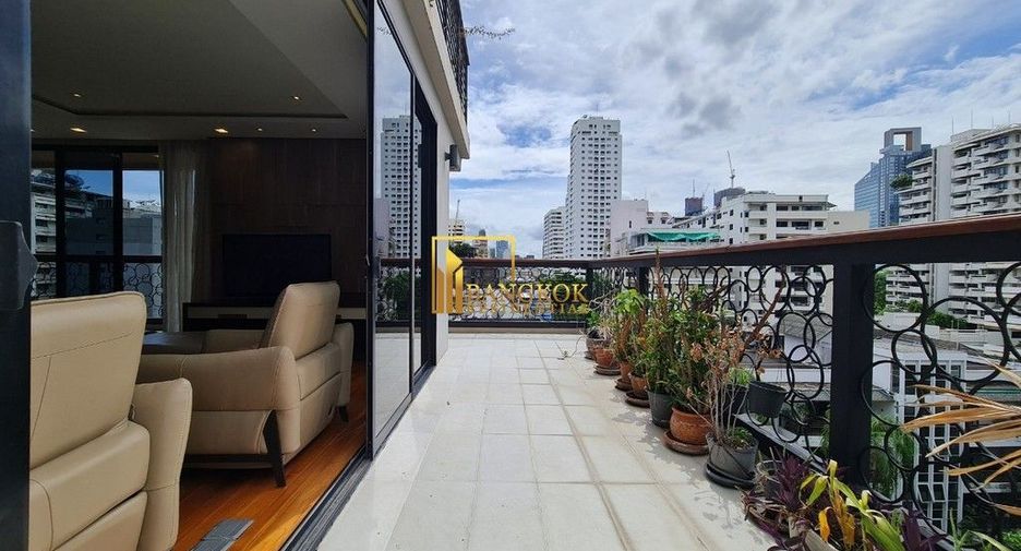 Apartamento en alquiler de 3 habitaciones en Khlong Toei, Bangkok