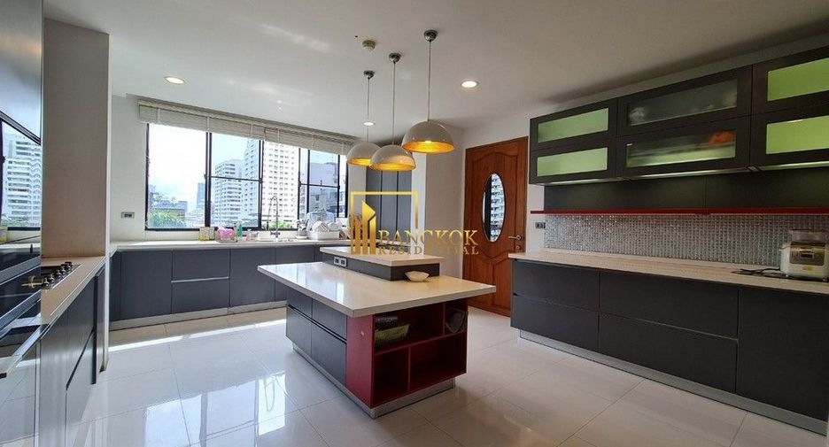 Apartamento en alquiler de 3 habitaciones en Khlong Toei, Bangkok