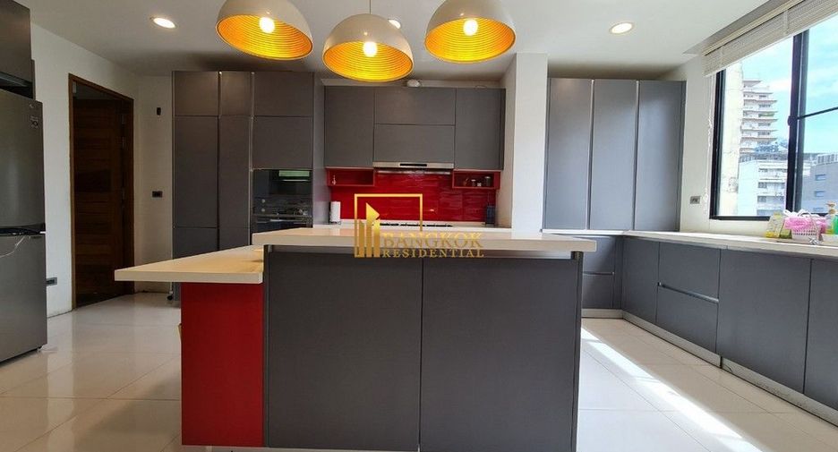 Apartamento en alquiler de 3 habitaciones en Khlong Toei, Bangkok