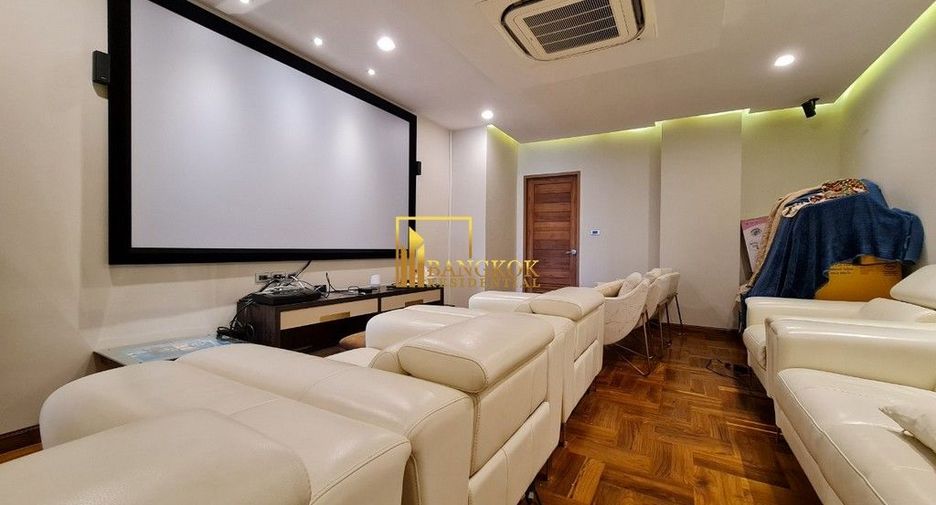 Apartamento en alquiler de 3 habitaciones en Khlong Toei, Bangkok