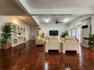 出租 3 卧室 公寓式住宅 在 Khlong Toei, 曼谷